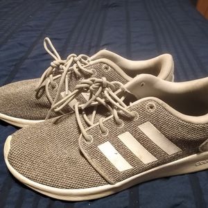 Boys shoes